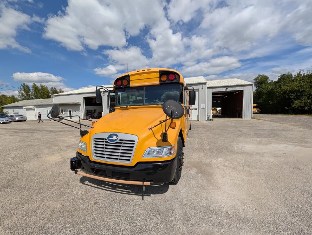 Full Size Skoolie Starter Bus - Image 14