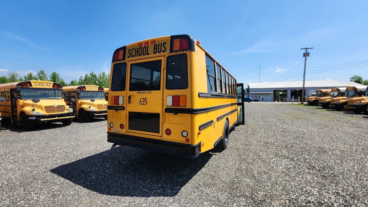 3/4 Bus Skoolie Conversion Starter - Image 17