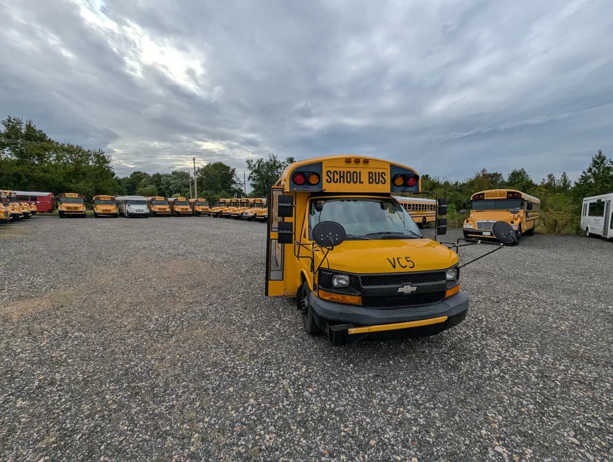 Mini Bus Skoolie Conversion Starter - Image 15
