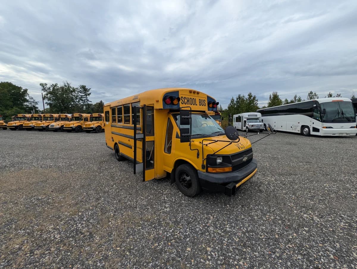 Mini Bus Skoolie Conversion Starter - Image 16