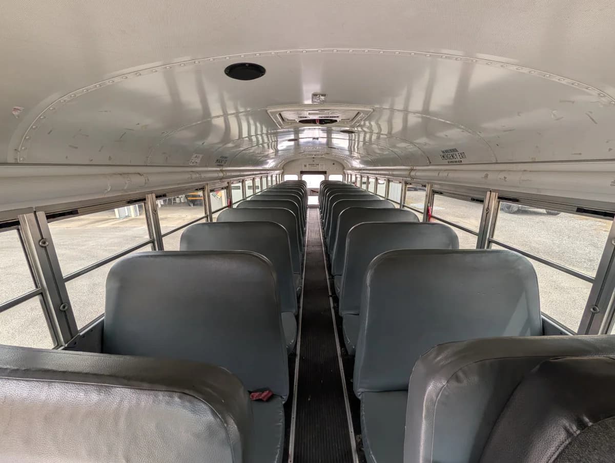 2012 Blue Bird Vision 72 Passenger - Image 3