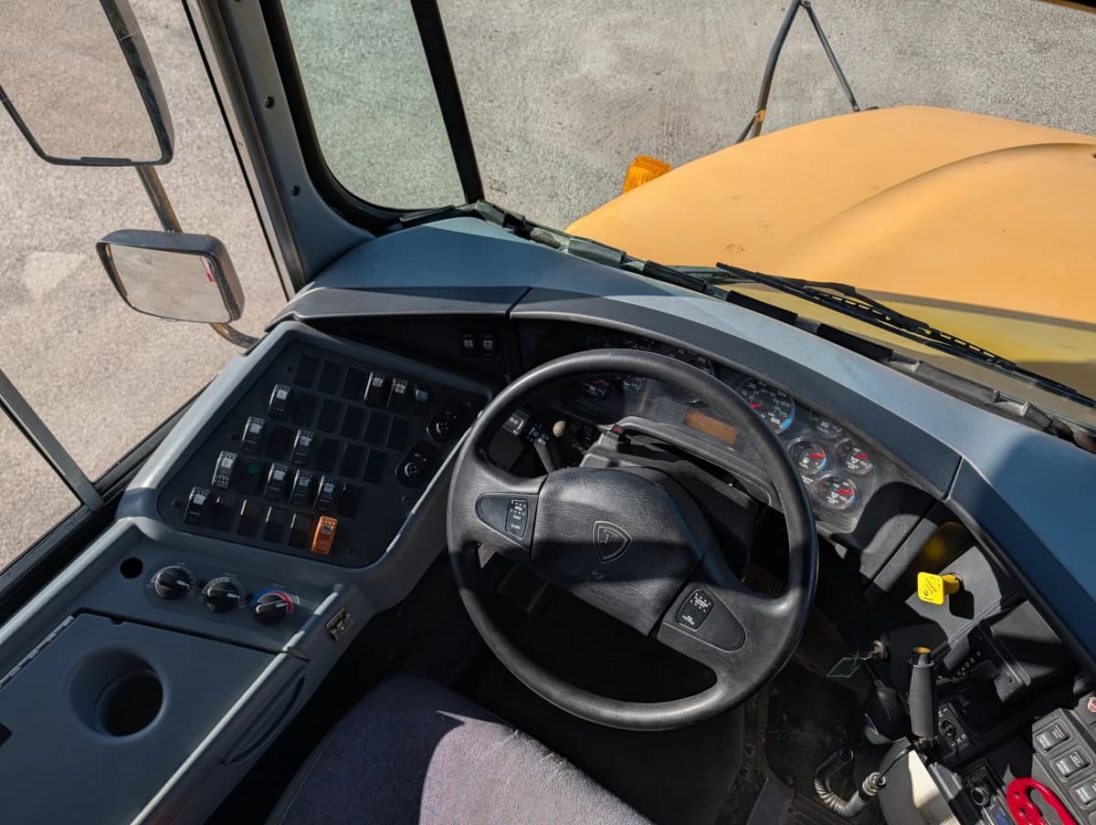 15 In Stock 2015 International CE 72P - Image 7