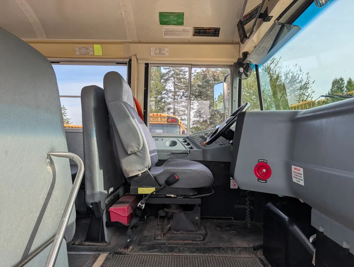 Cummins 2016 International CE 72P - Image 6