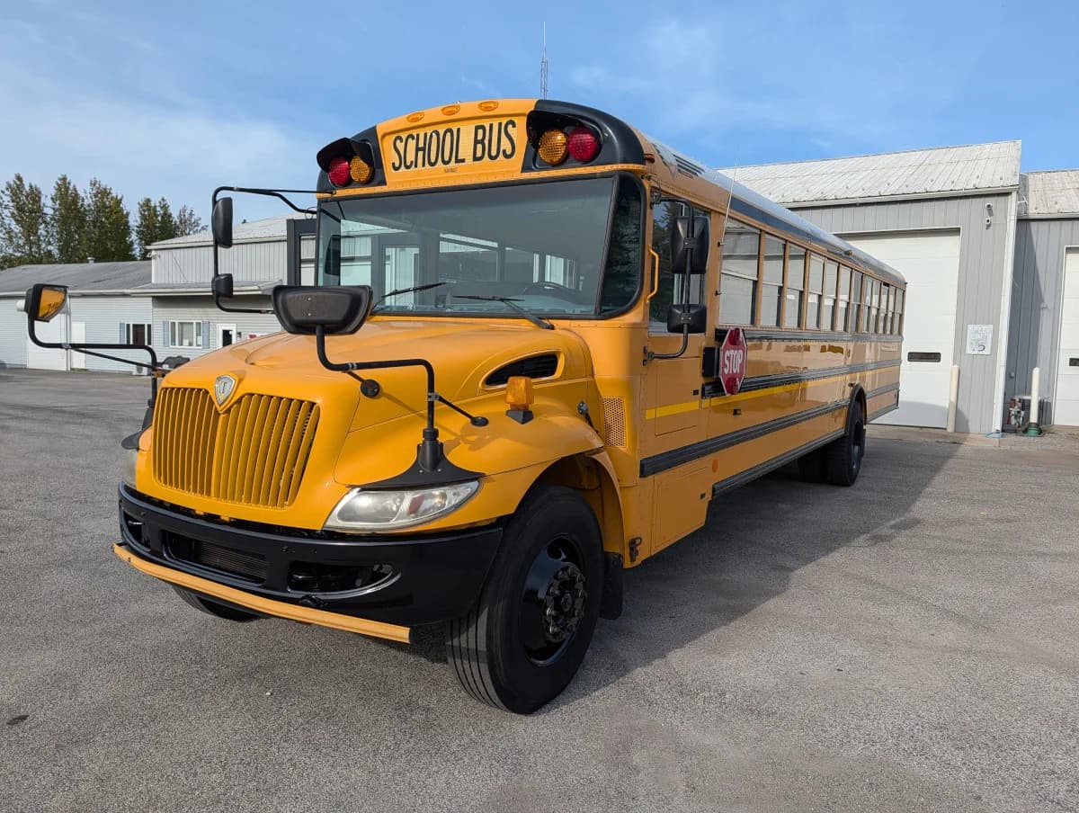 Cummins 2016 International CE 72P - Image 16