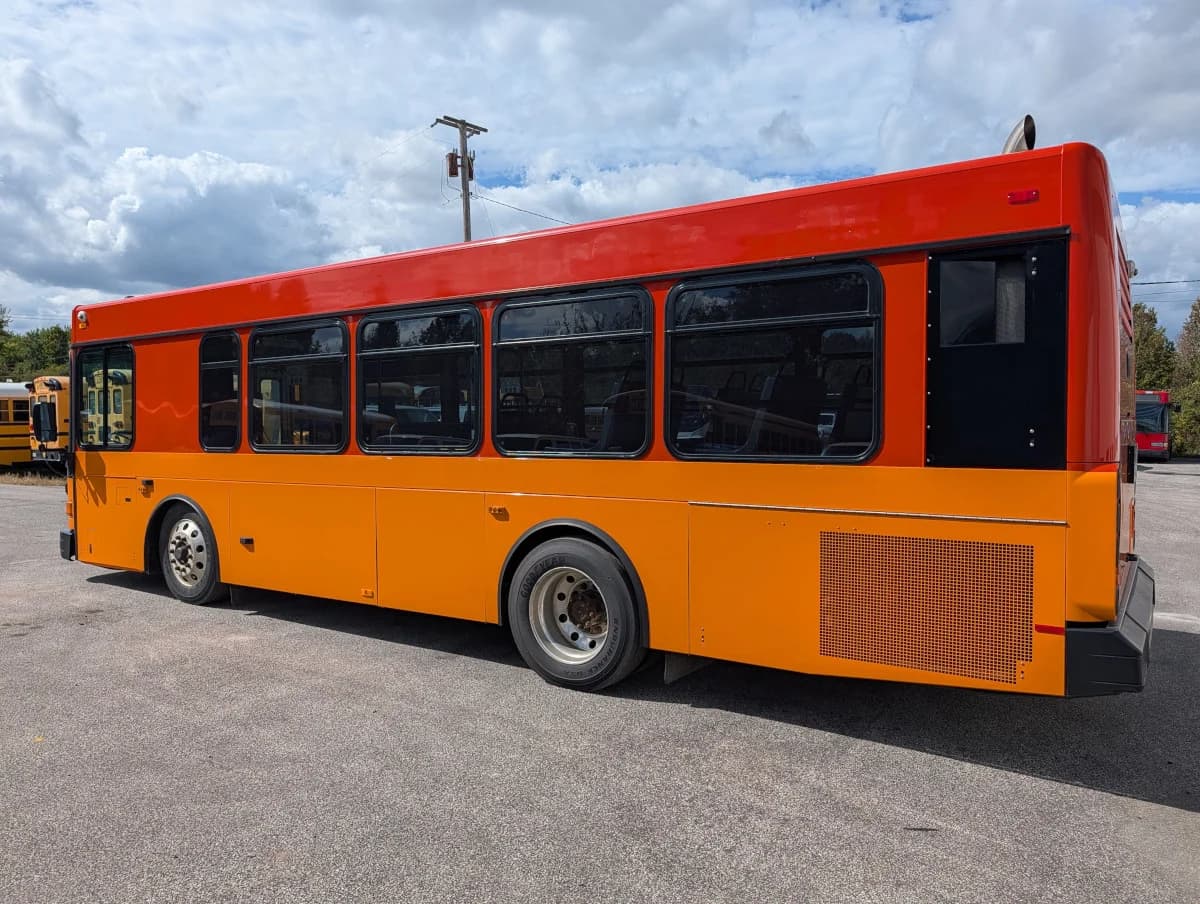 2005 GILLIG LOW FLOOR - Image 4
