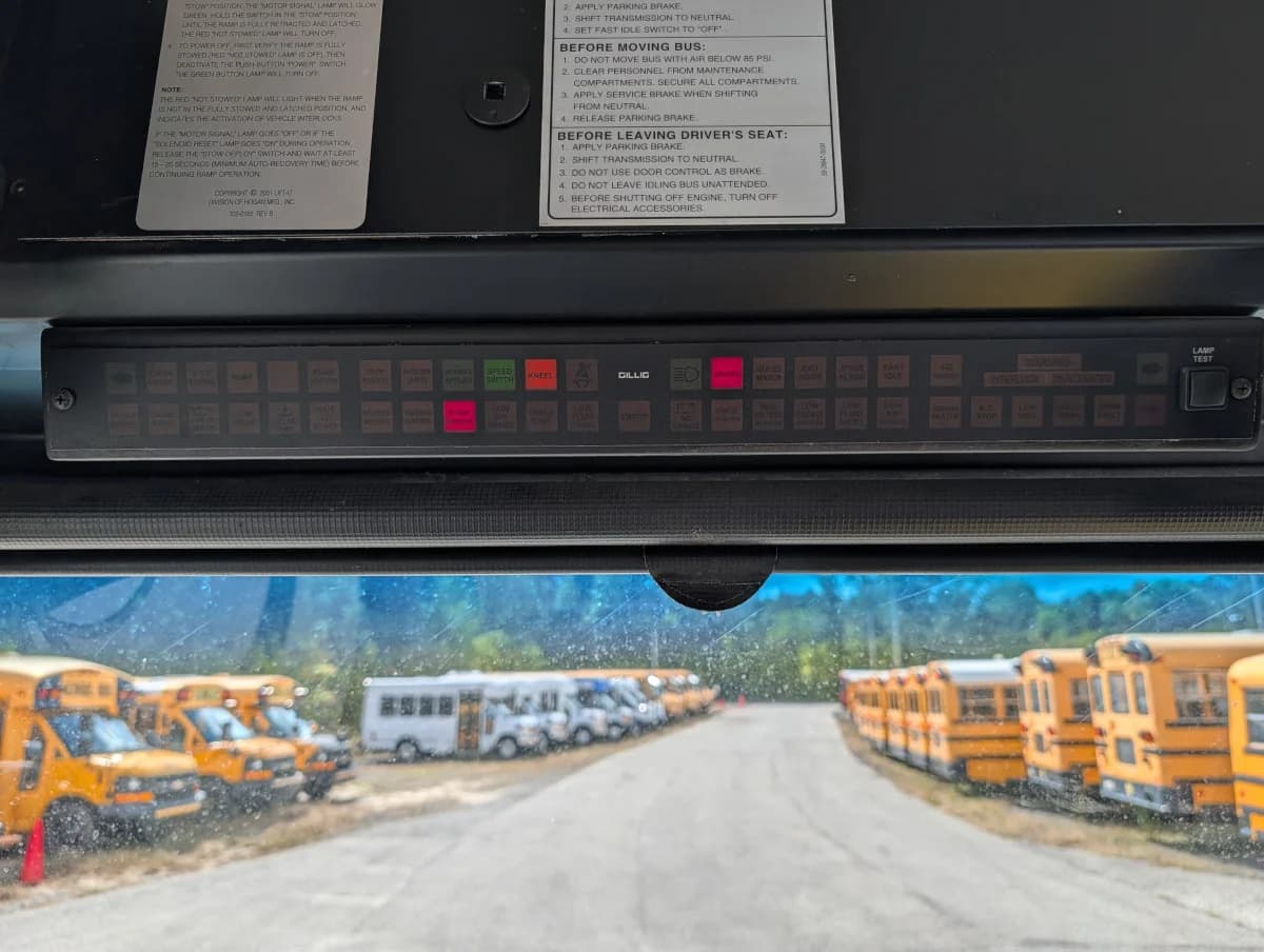 2005 GILLIG LOW FLOOR - Image 22