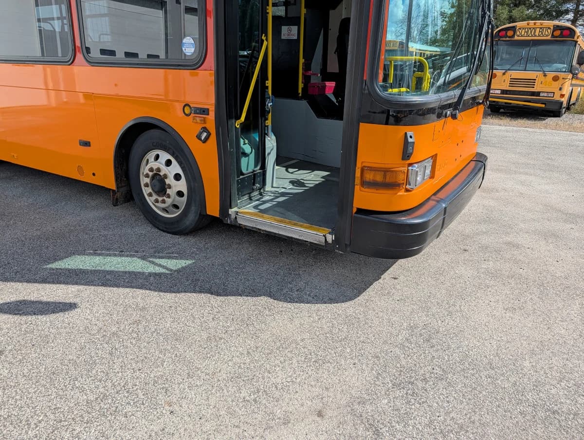 2005 GILLIG LOW FLOOR - Image 25