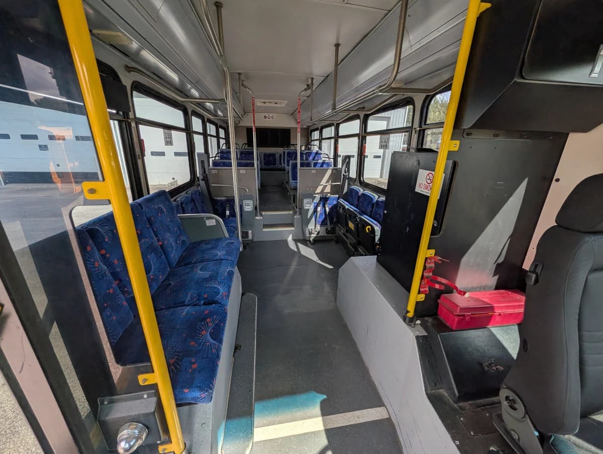 2005 GILLIG LOW FLOOR - Image 9