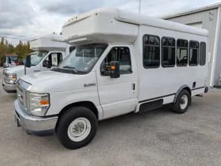 2016 Ford E-350 bus