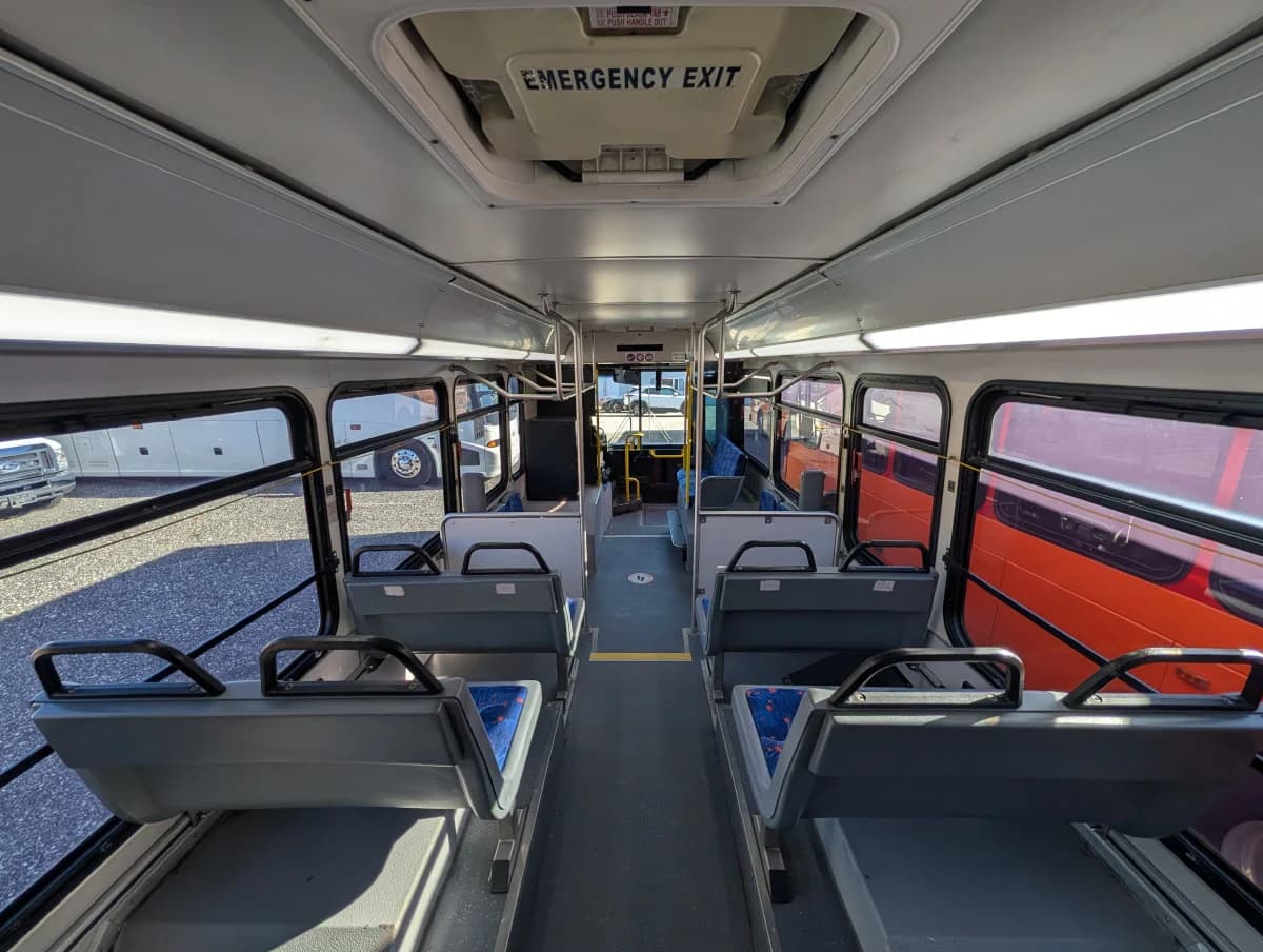 5 Gillig Low Floor Transit buses - Image 14