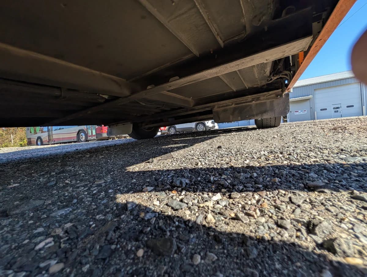 5 Gillig Low Floor Transit buses - Image 19