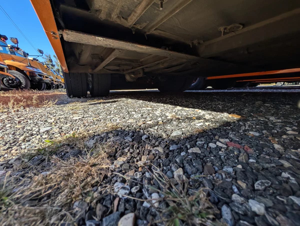 5 Gillig Low Floor Transit buses - Image 20