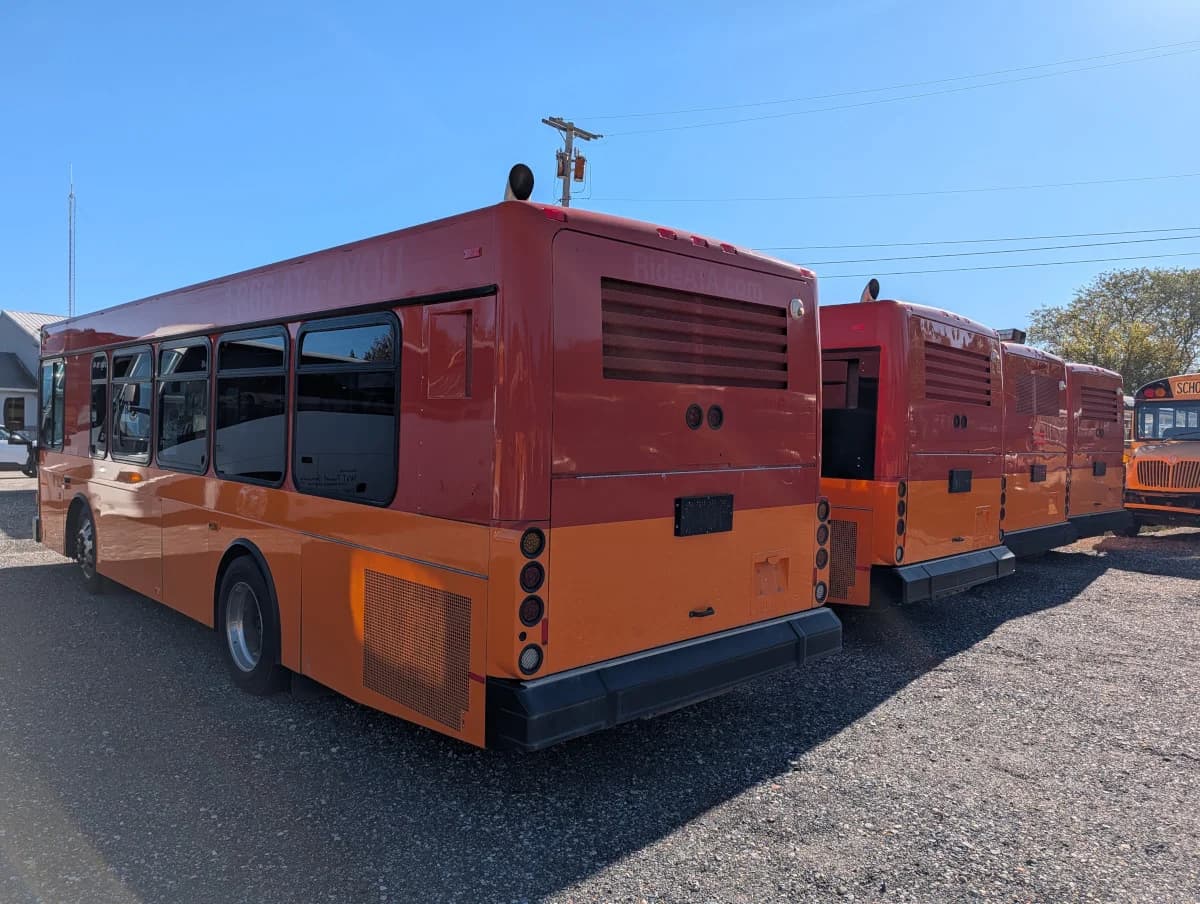2005 Gillig Low Floor Transit bus