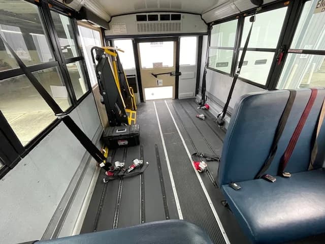 2017 Thomas 42P ADA Accessible - Image 6