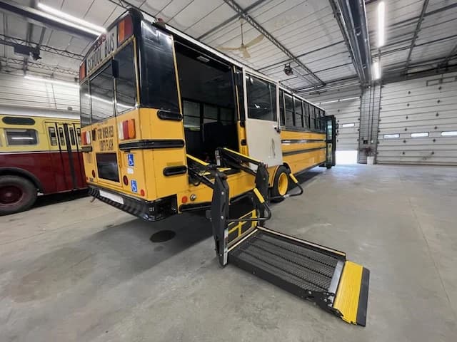 2017 Thomas 42P ADA Accessible - Image 3