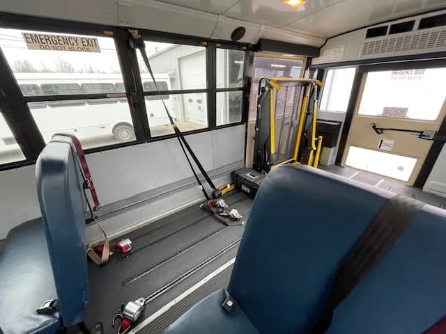 2017 Thomas 42P ADA Accessible - Image 12