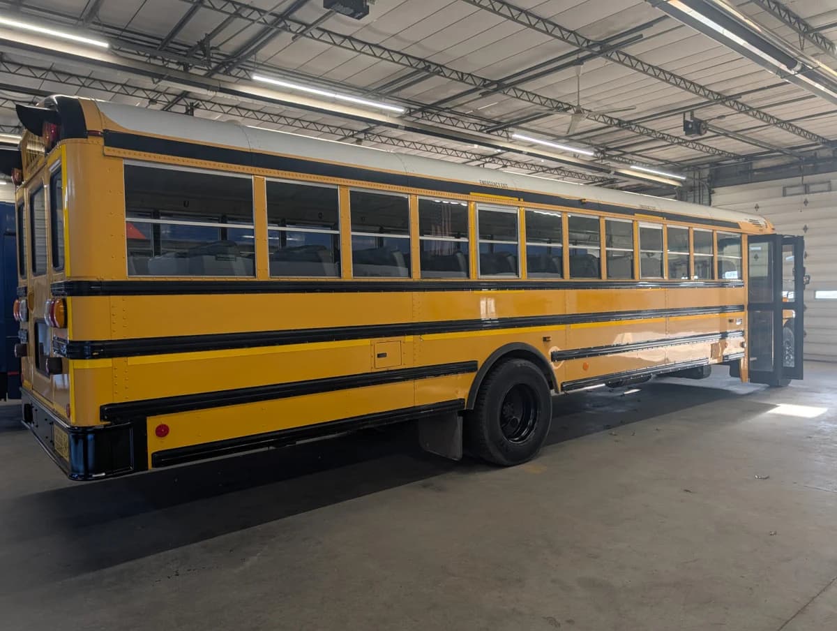 2016 International CE 72P - Image 3