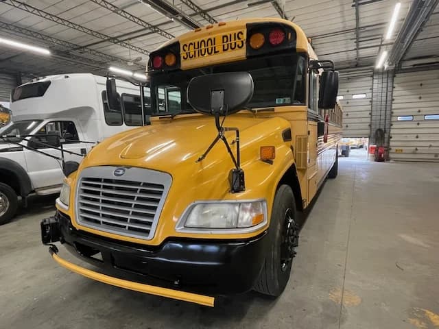 2012 Blue Bird Vision 72P - Image 18