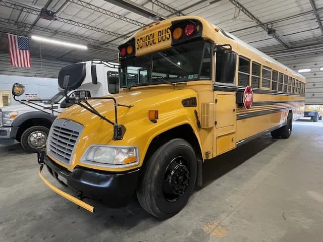 2012 Blue Bird Vision 72P - Image 3