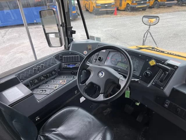 2012 Blue Bird Vision 72P - Image 13