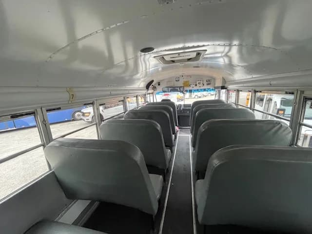 2012 Blue Bird Vision 72P - Image 11