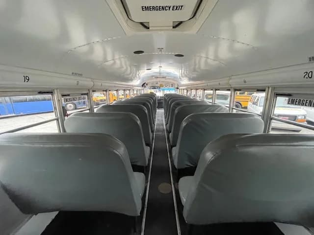 2012 Blue Bird Vision 72P - Image 10