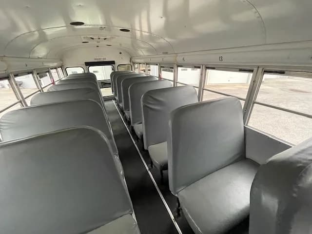 2012 Blue Bird Vision 72P - Image 9