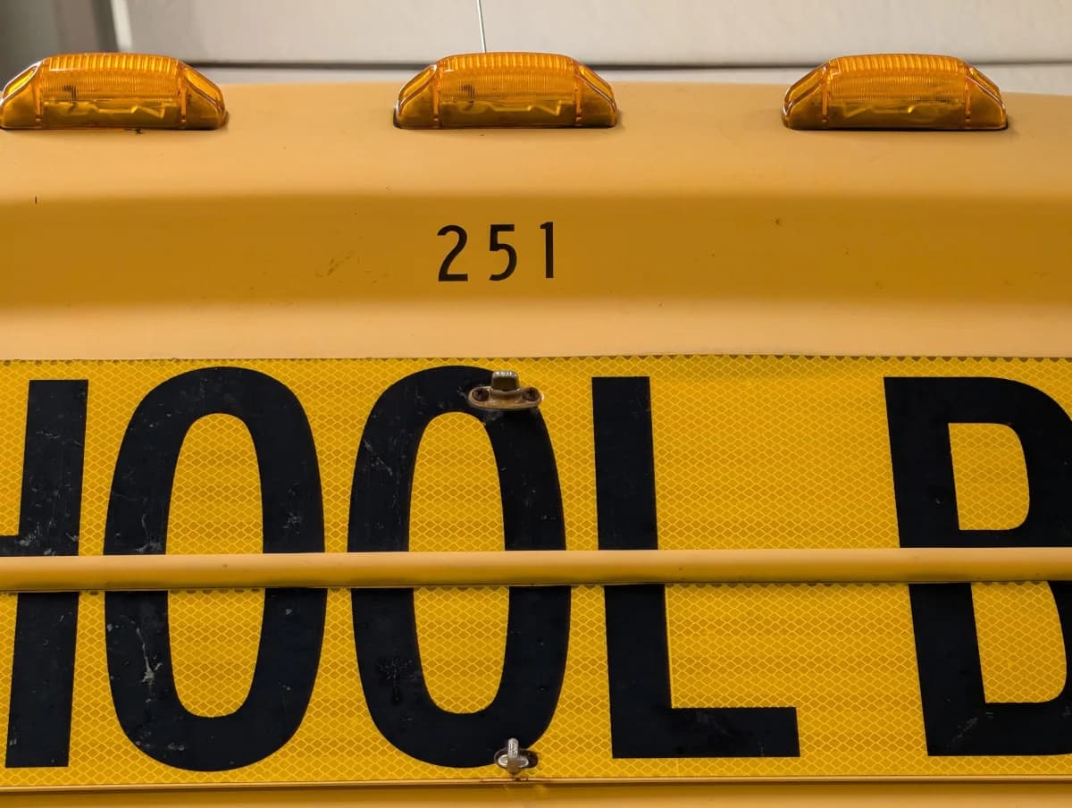 2012 Blue Bird Vision 72P - Image 23