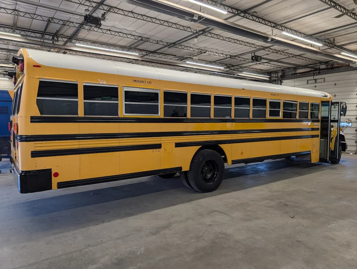 2012 Blue Bird Vision 72P - Image 3