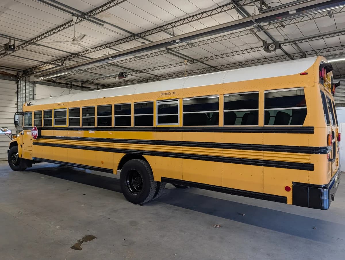 2012 Blue Bird Vision 72P - Image 4