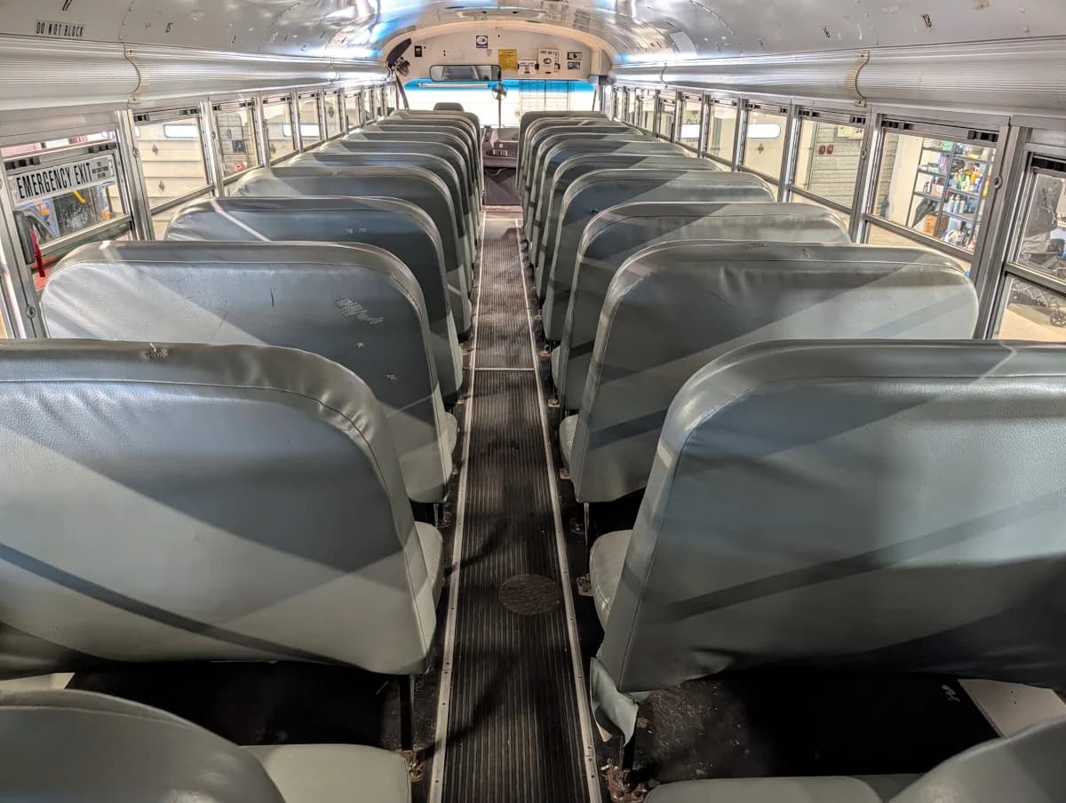 2012 Blue Bird Vision 72P - Image 11