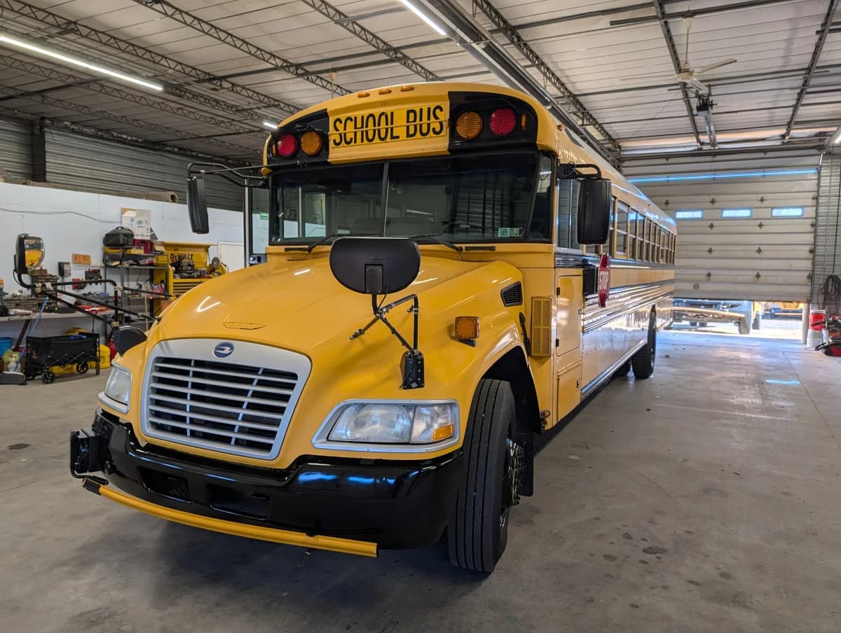 2012 Blue Bird Vision 72P - Image 15