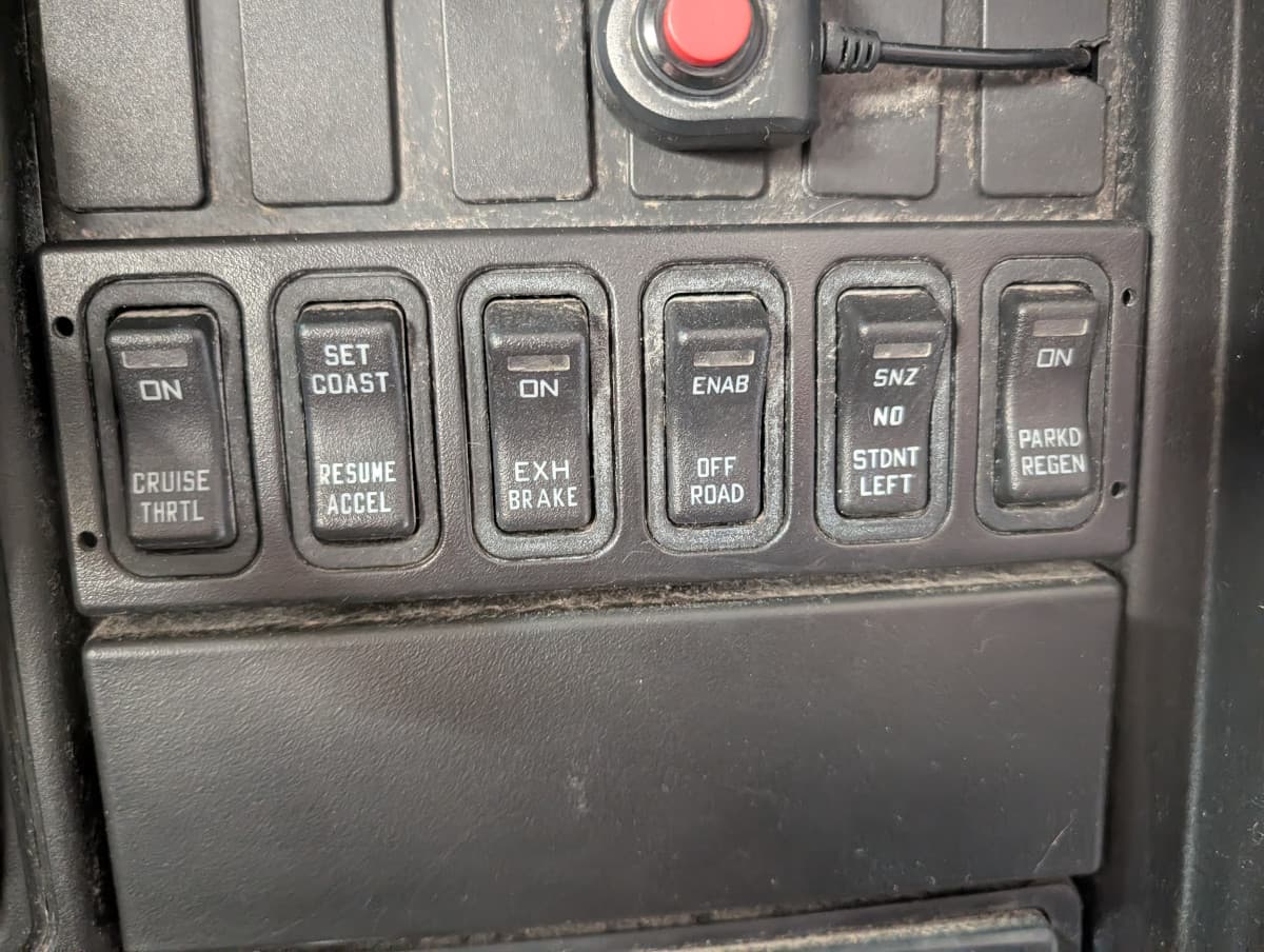 2020 International CE 72P - Image 11