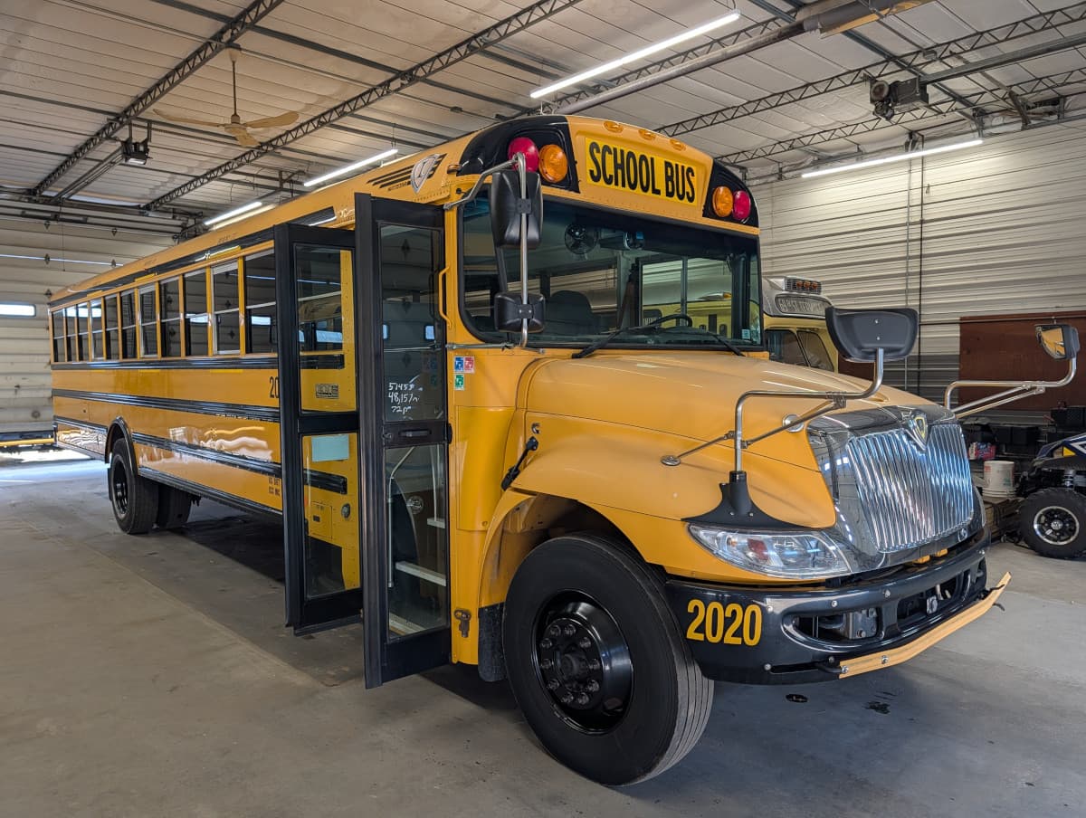 2020 International CE 72P - Image 12