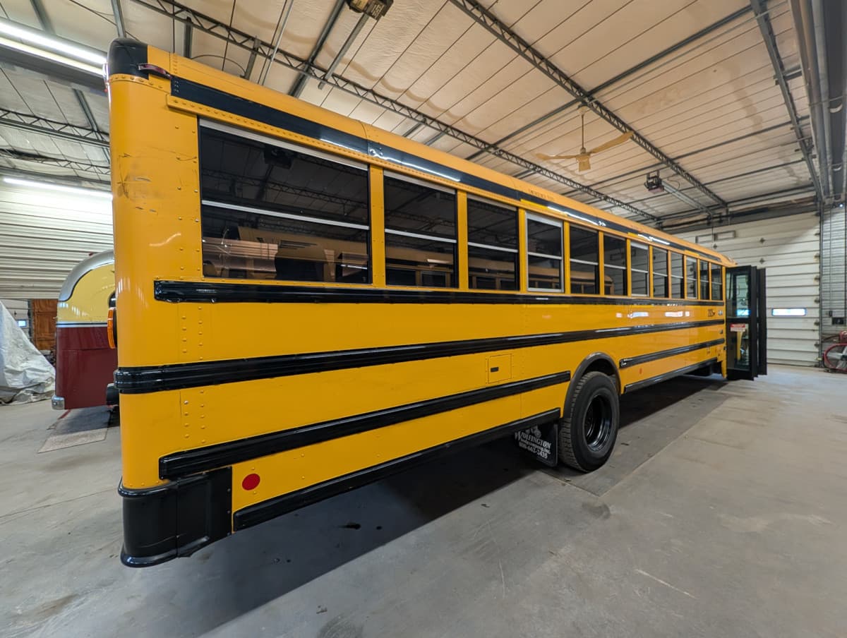 2020 International CE 72P - Image 3