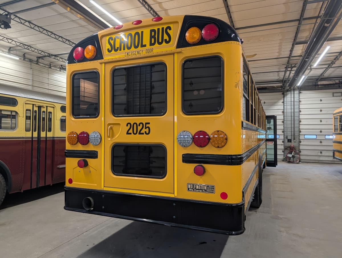 2020 International CE 72P - Image 21