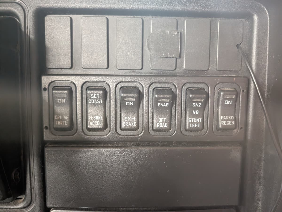 2020 International CE 72P - Image 13