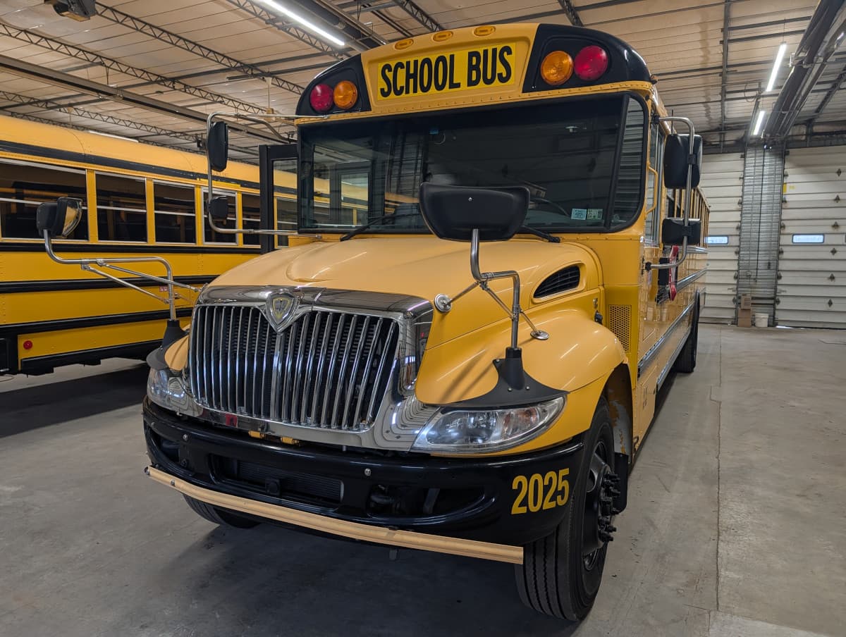 2020 International CE 72P - Image 17