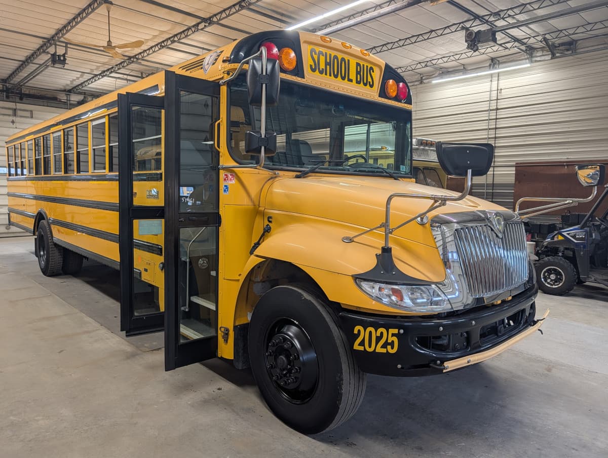 2020 International CE 72P - Image 19