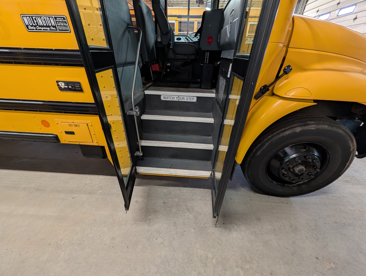 2018 International CE 77P - Image 5