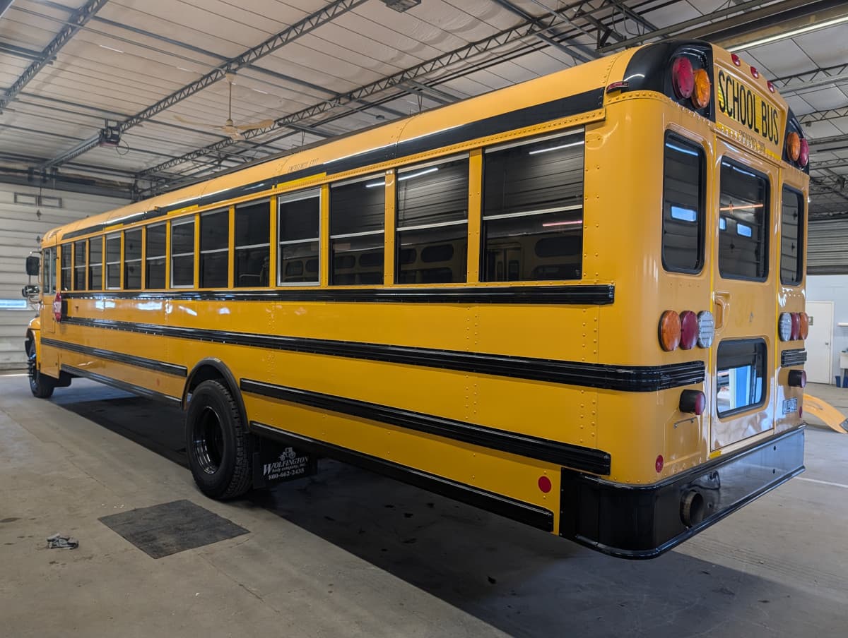 2018 International CE 77P - Image 18