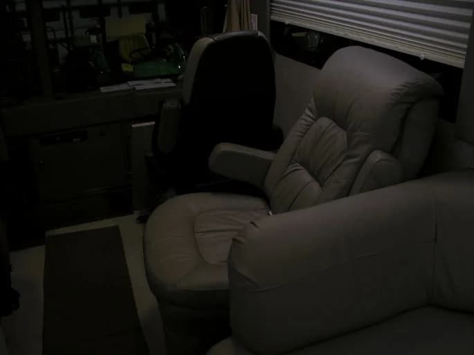 1984 MCI 96A2 Motorhome Conversion - Image 8