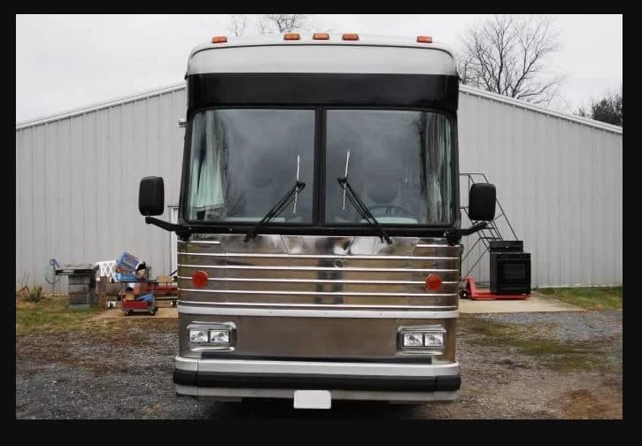 1984 MCI 96A2 Motorhome Conversion - Image 11