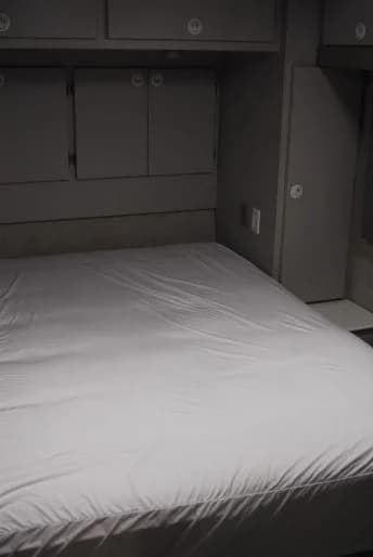 1984 MCI 96A2 Motorhome Conversion - Image 3