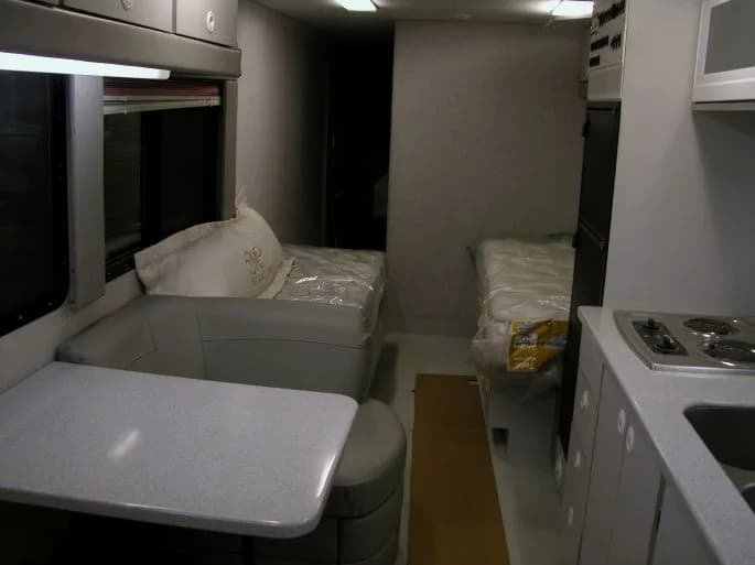 1984 MCI 96A2 Motorhome Conversion - Image 4