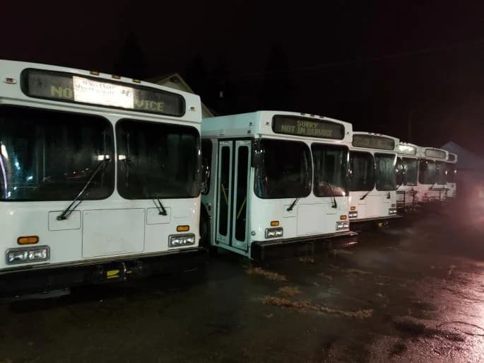 1997 New Flyer Transit Bus - Image 1
