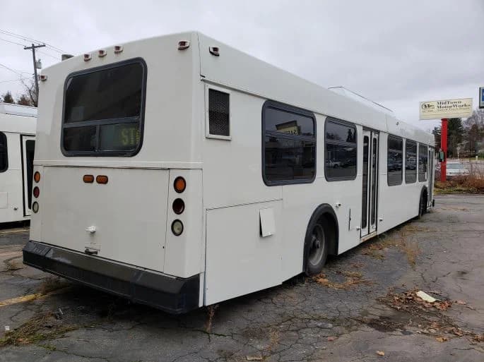 1997 New Flyer Transit Bus - Image 3