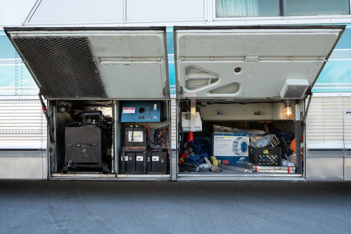 1969 MCI Challenger Custom Coach Conversion - Image 15