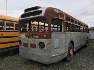 1947 General Motors TDH3610 bus