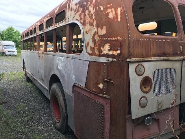 1947 GM TDH3610 Transit Bus - Image 4